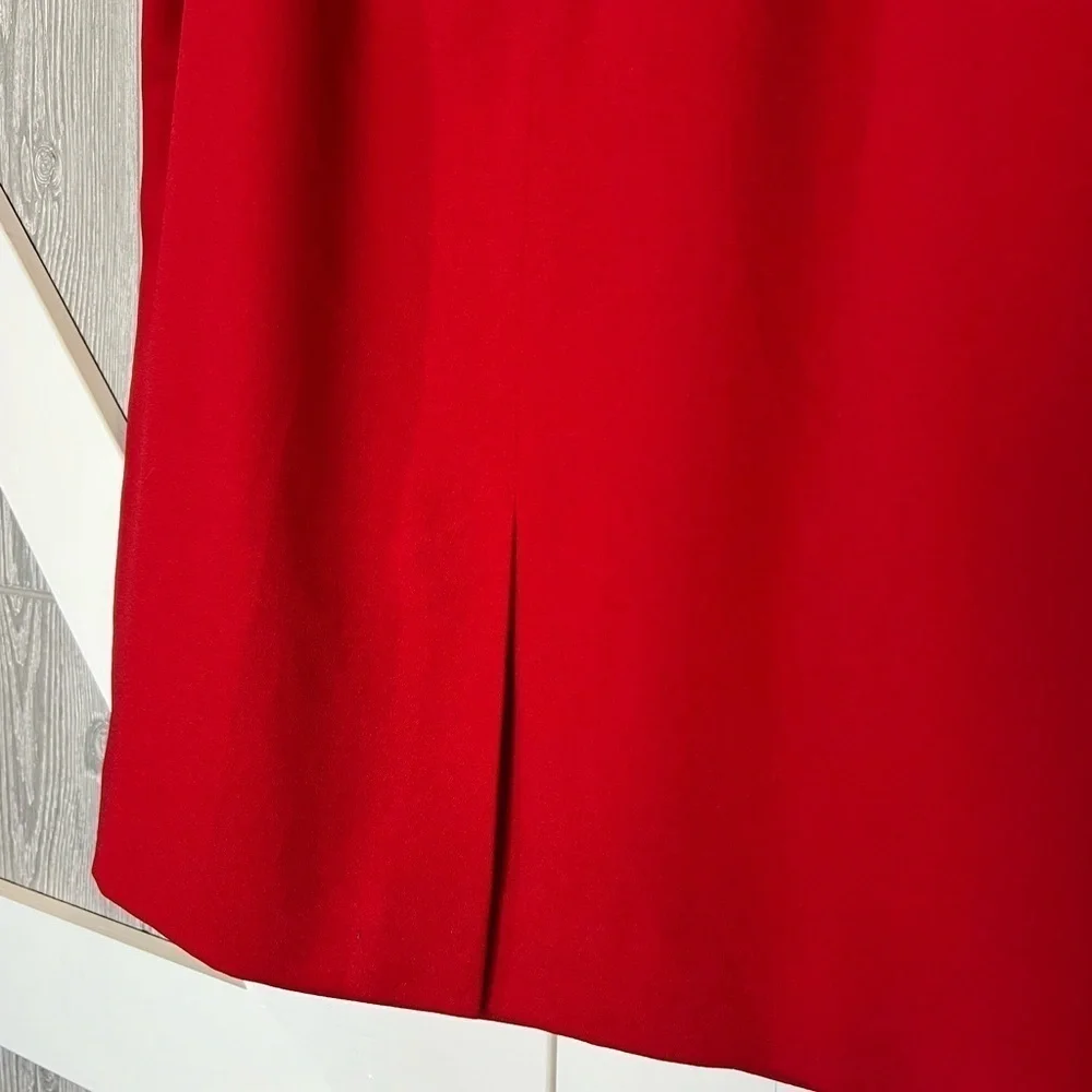 D20.05 Chaus Red Skirt Wrap Look 8